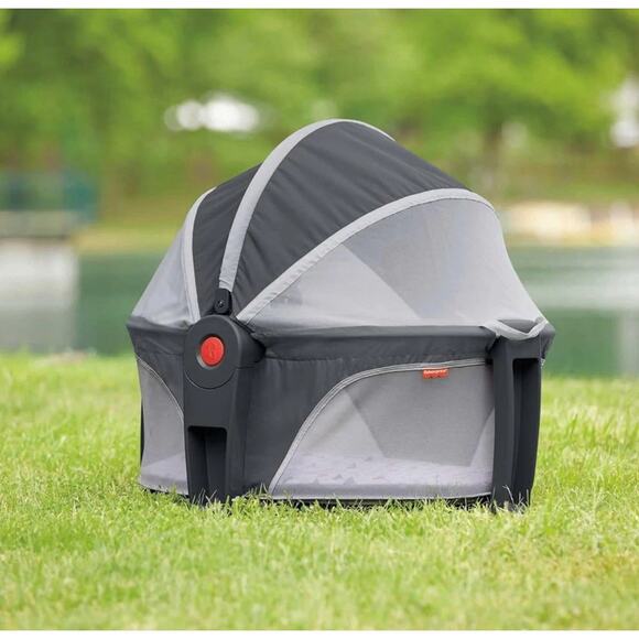 Fisher-Price On-The-Go Baby Dome Portable Bassinet , Travel - Picture 3 of 6